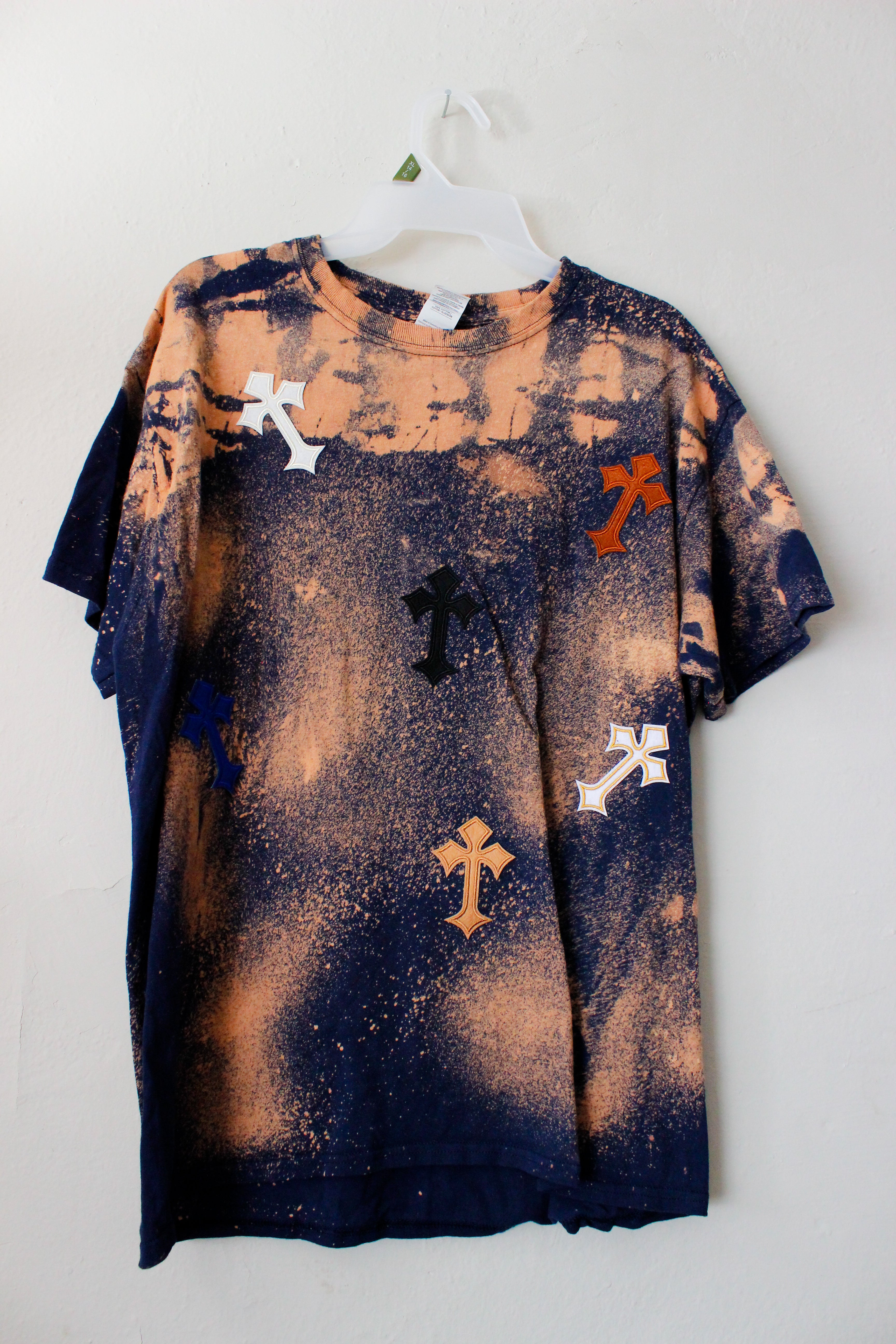 Blue Skys - Ripped Tshirt (Unisex)