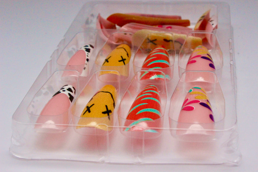 Alice in Wonderland - Press On Nails