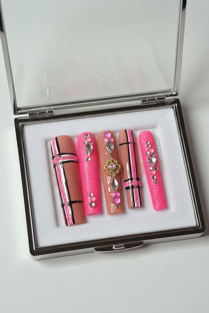Coach Glam - Press on Nails (Medium)
