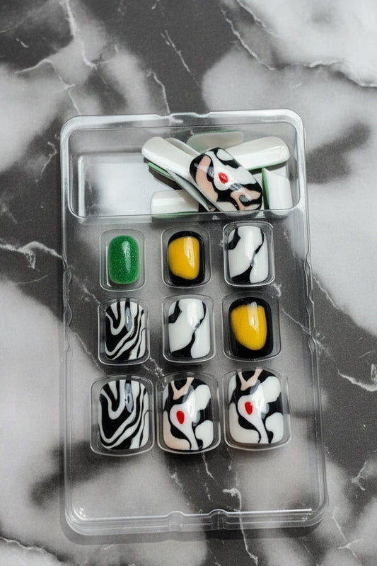 Afro punk - press on nails ( MEDIUM )