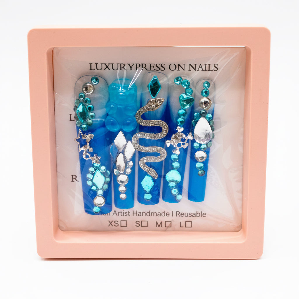 ICE QUEEN 3D PRESS-ON NAILS (MEDIUM)