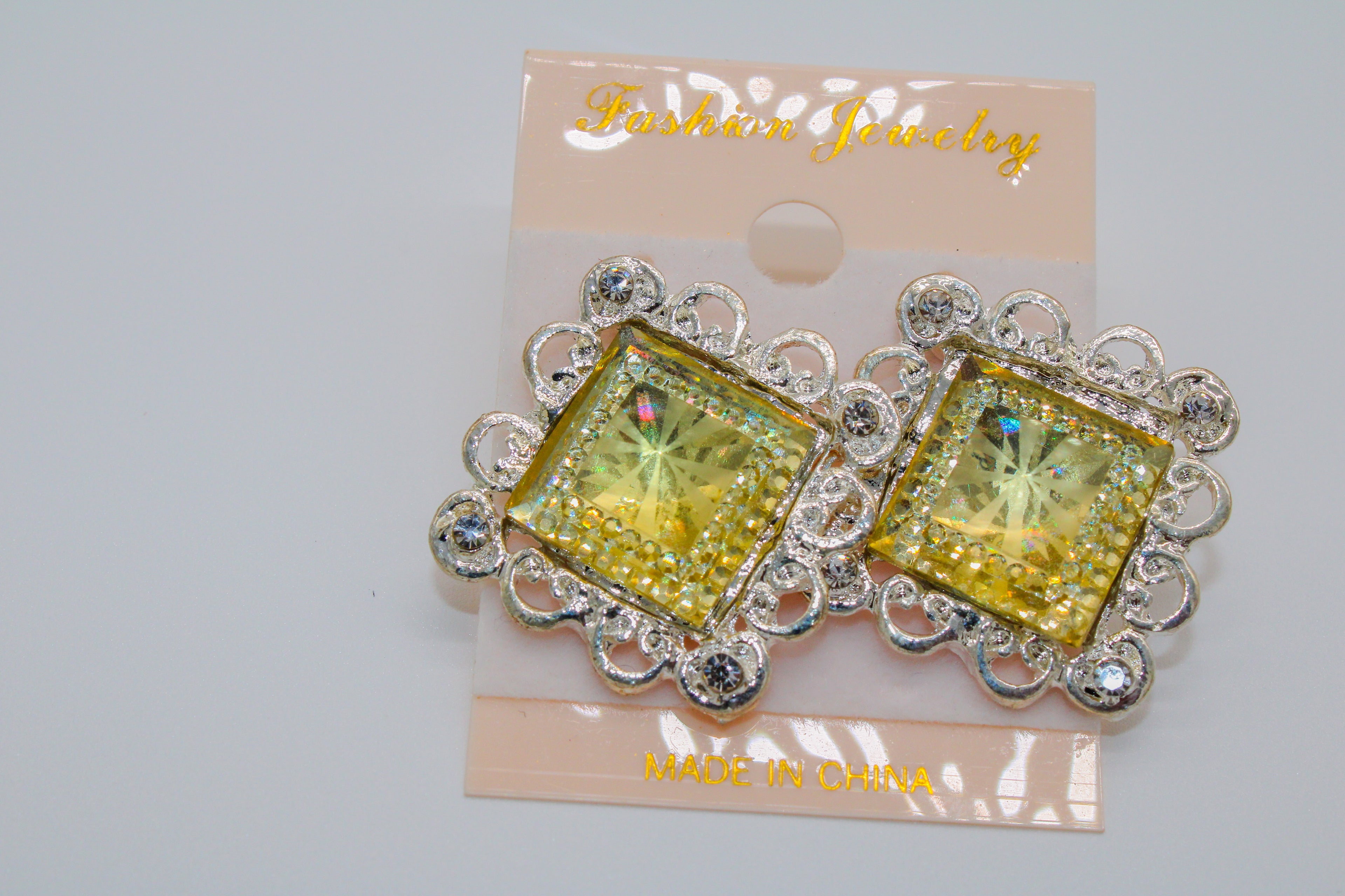 Sunset pyramid silver - stud earring