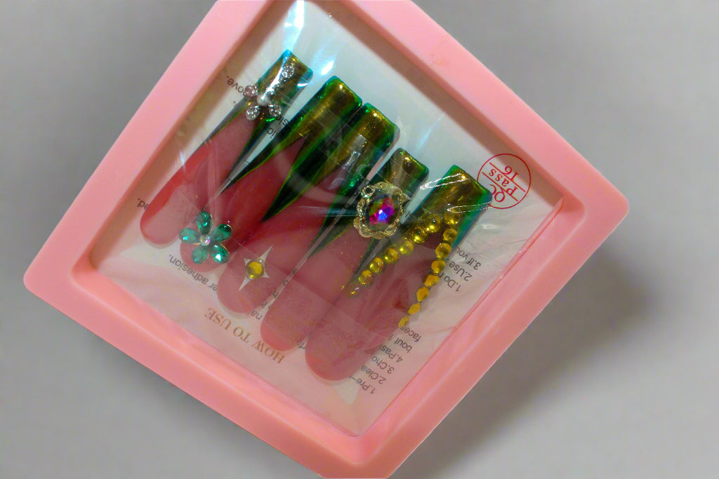 POSION IVY - PRESS-ON NAILS