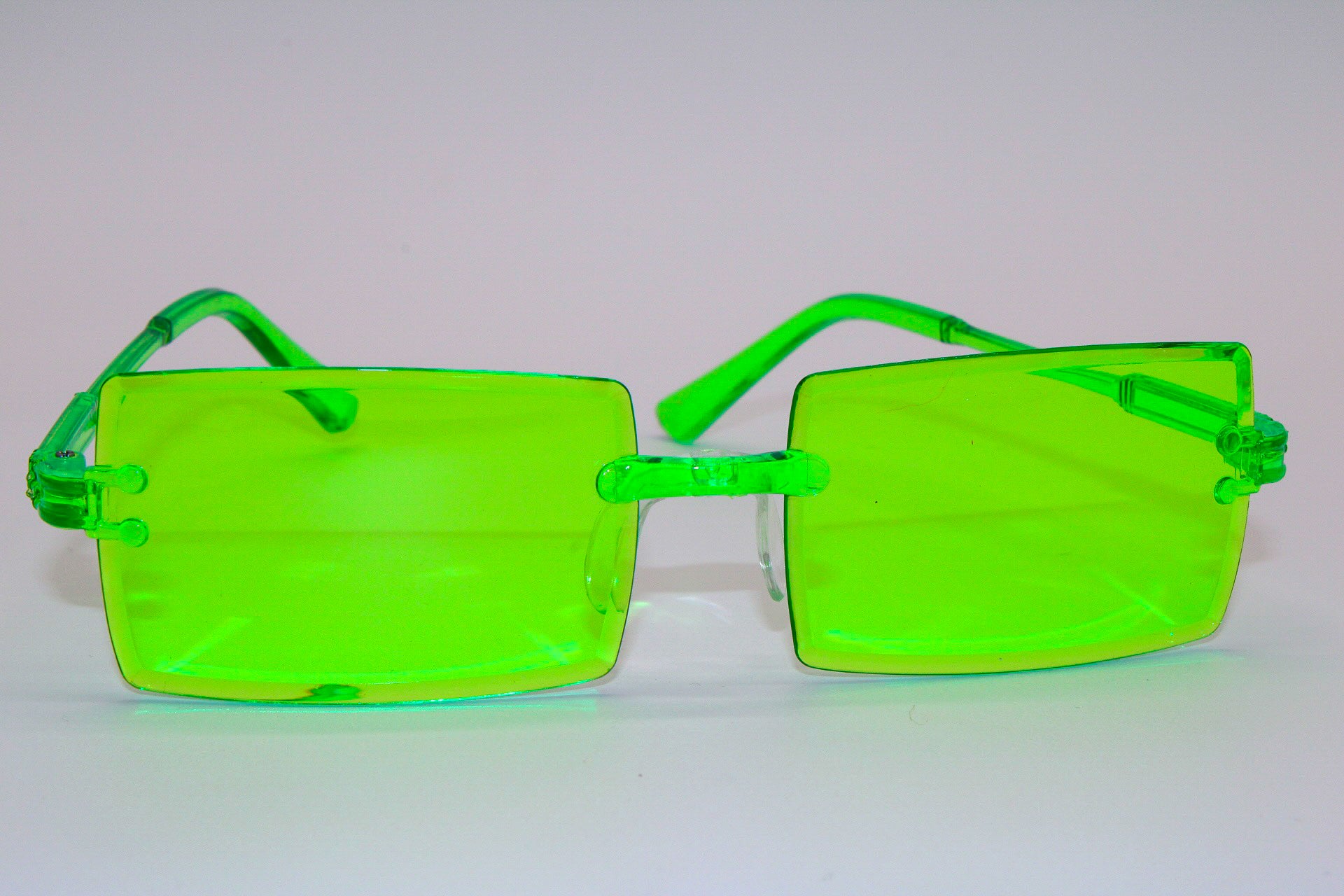 2 Shades Of Green - Sunshades