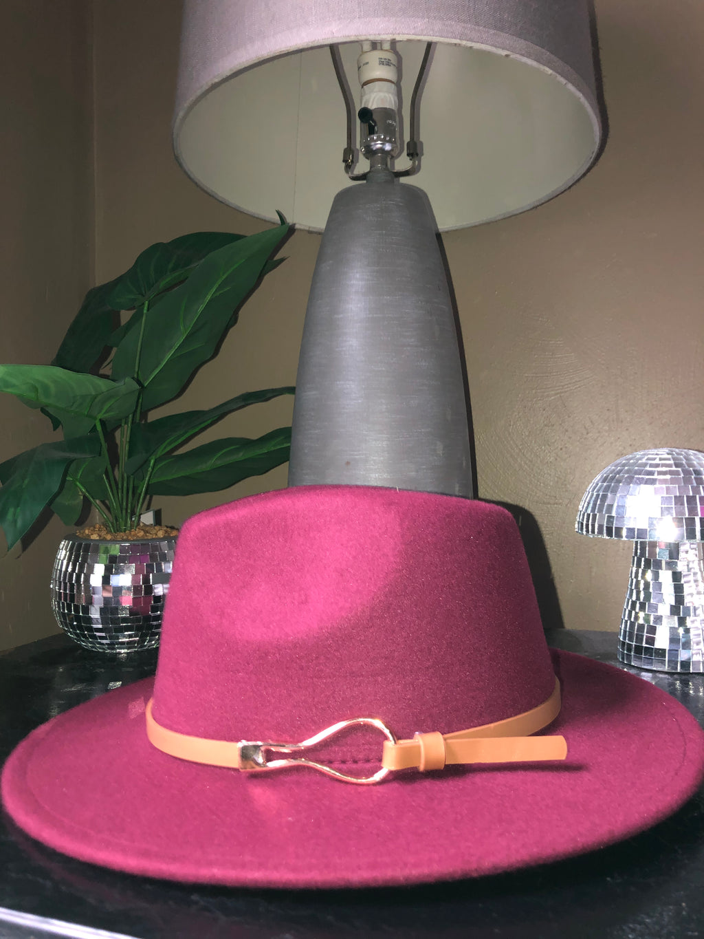 RED VELVET FEDORA
