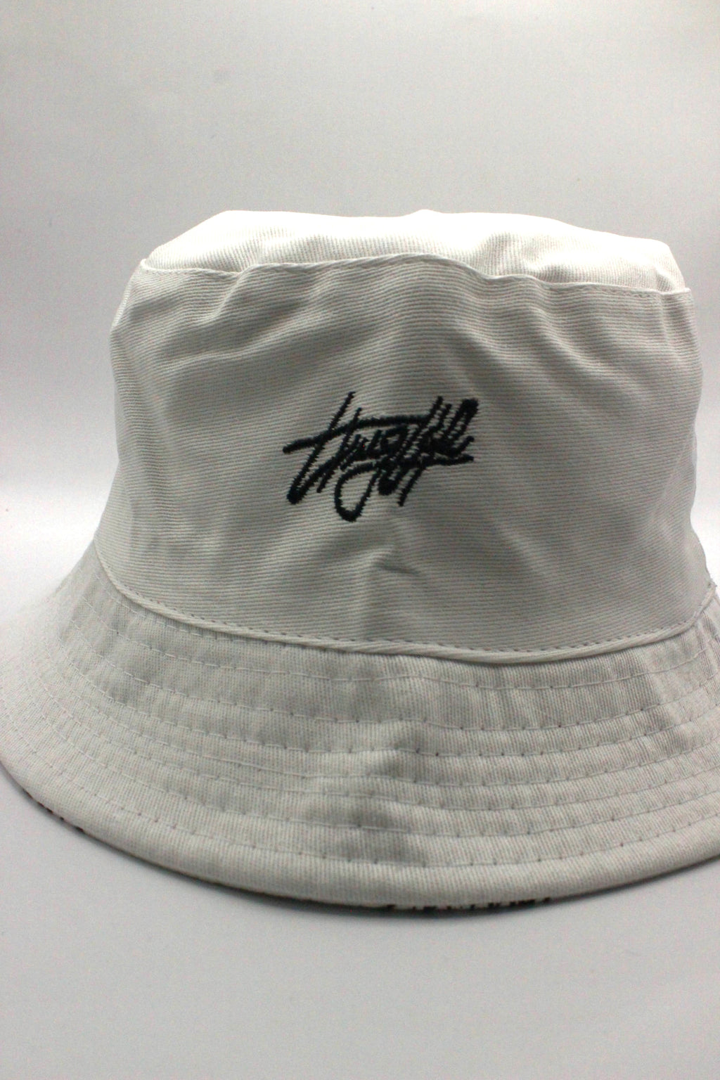 Reversable Thug life - bucket hats